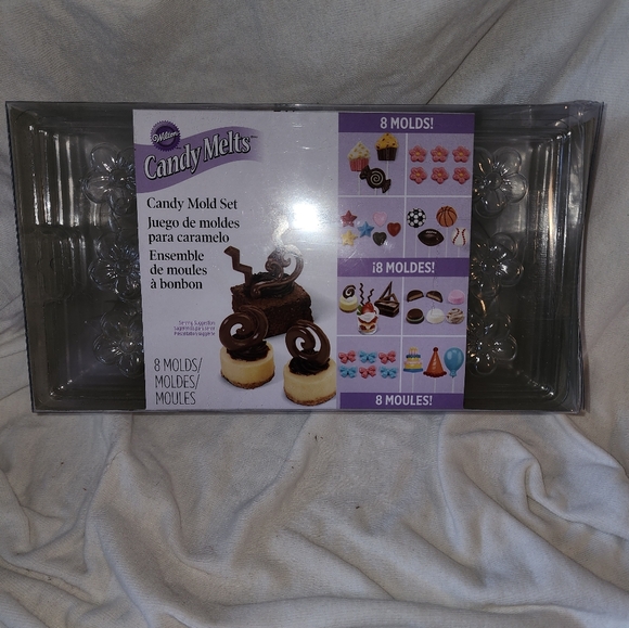 Wilton 2115-2102 Candy Mold - Picture 1 of 4